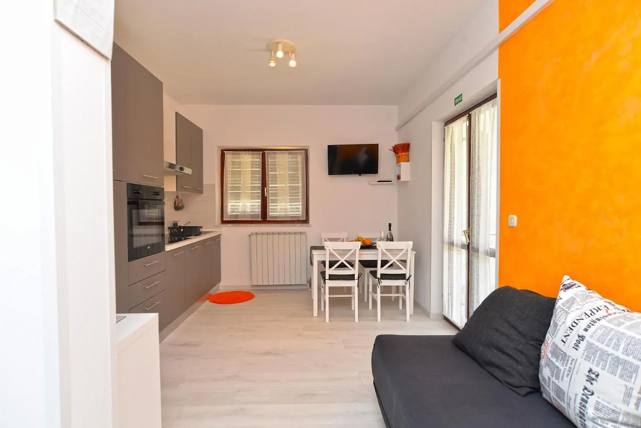 Apartments Stana 242 파자나